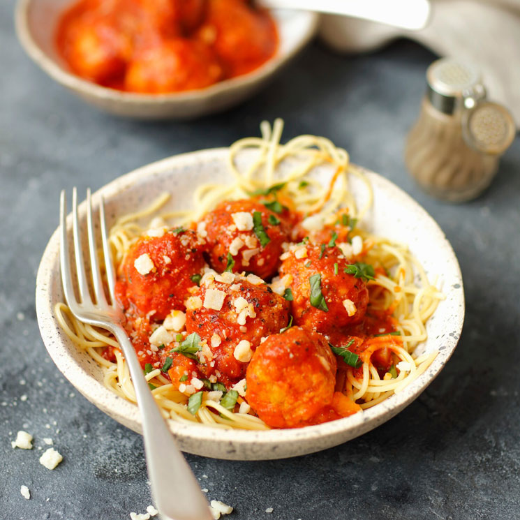 Espaguetis con albóndigas vegetales